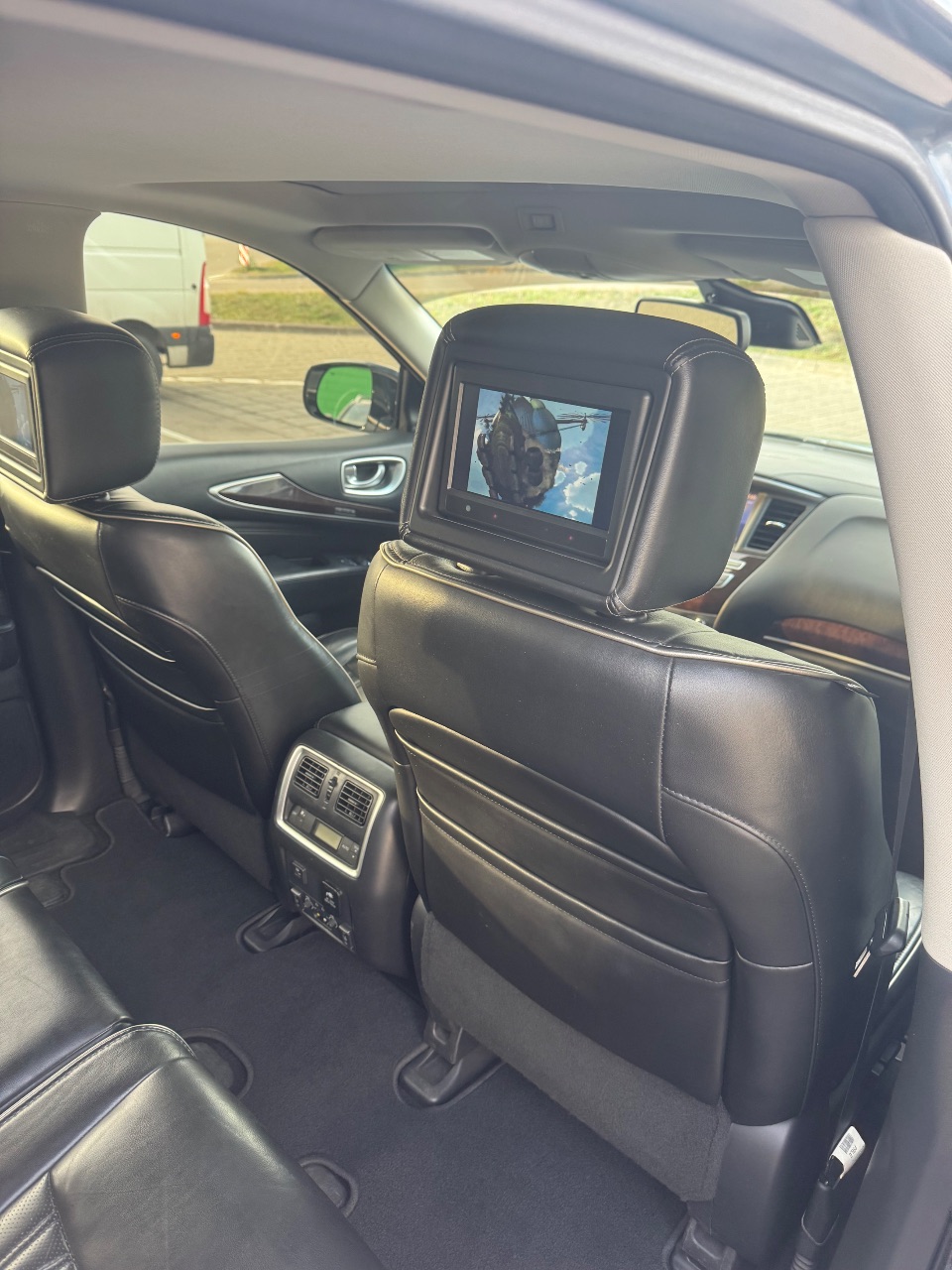 Infiniti QX60 - фото 12