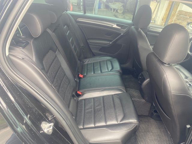 Volkswagen Golf - фото 5