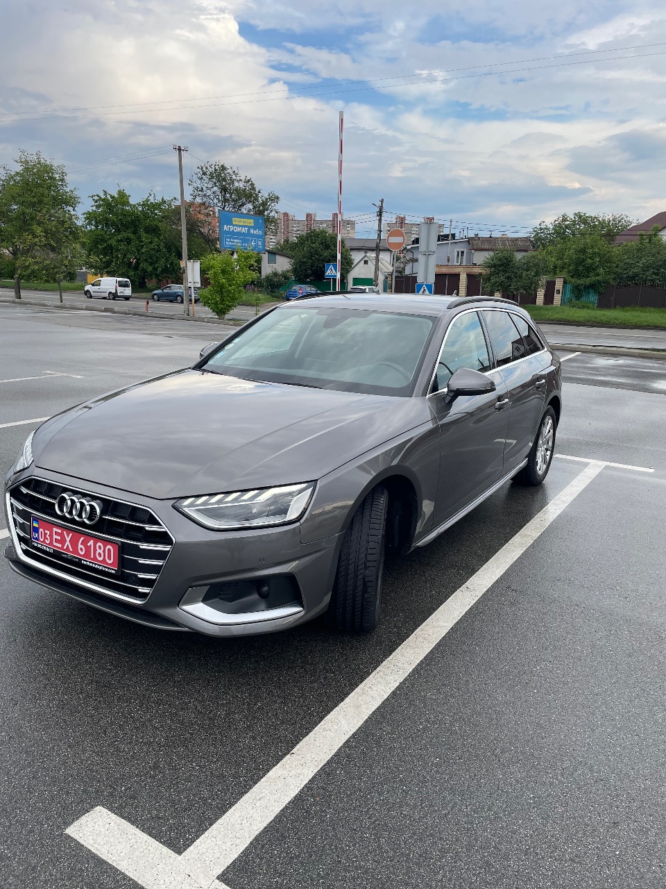 Audi A4 - фото 3