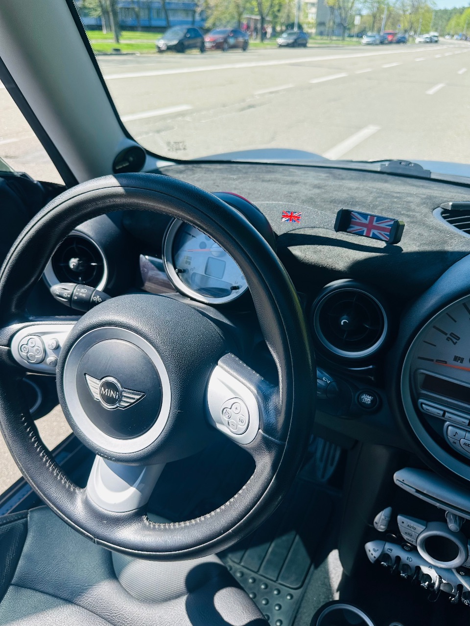 Mini Clubman - фото 16