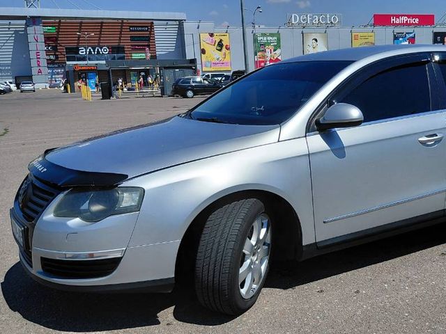Volkswagen Passat 2005, Крижанівка, $5 600 - зображення 1