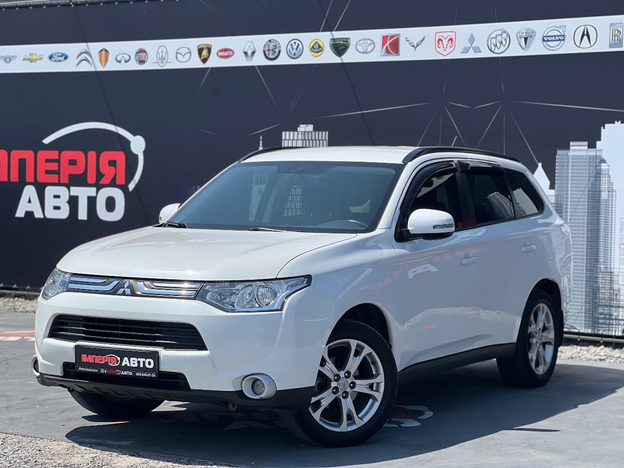 Mitsubishi Outlander - фото 4