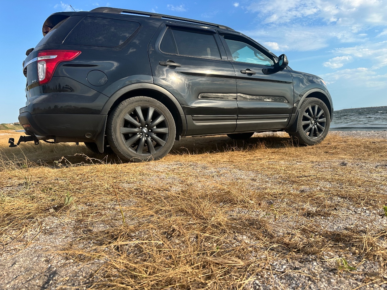 Ford Explorer - фото 3