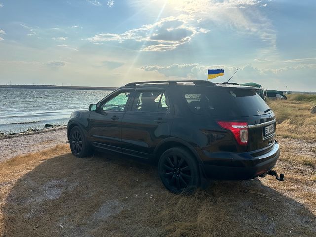 Ford Explorer - фото 2
