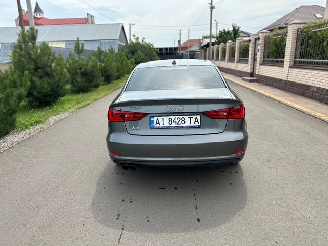 Audi A3 - фото 5