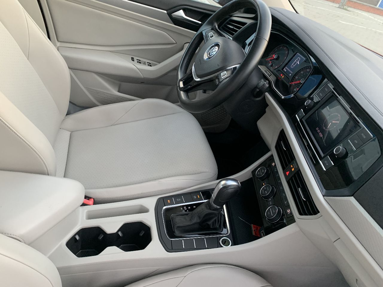 Volkswagen Jetta - фото 10