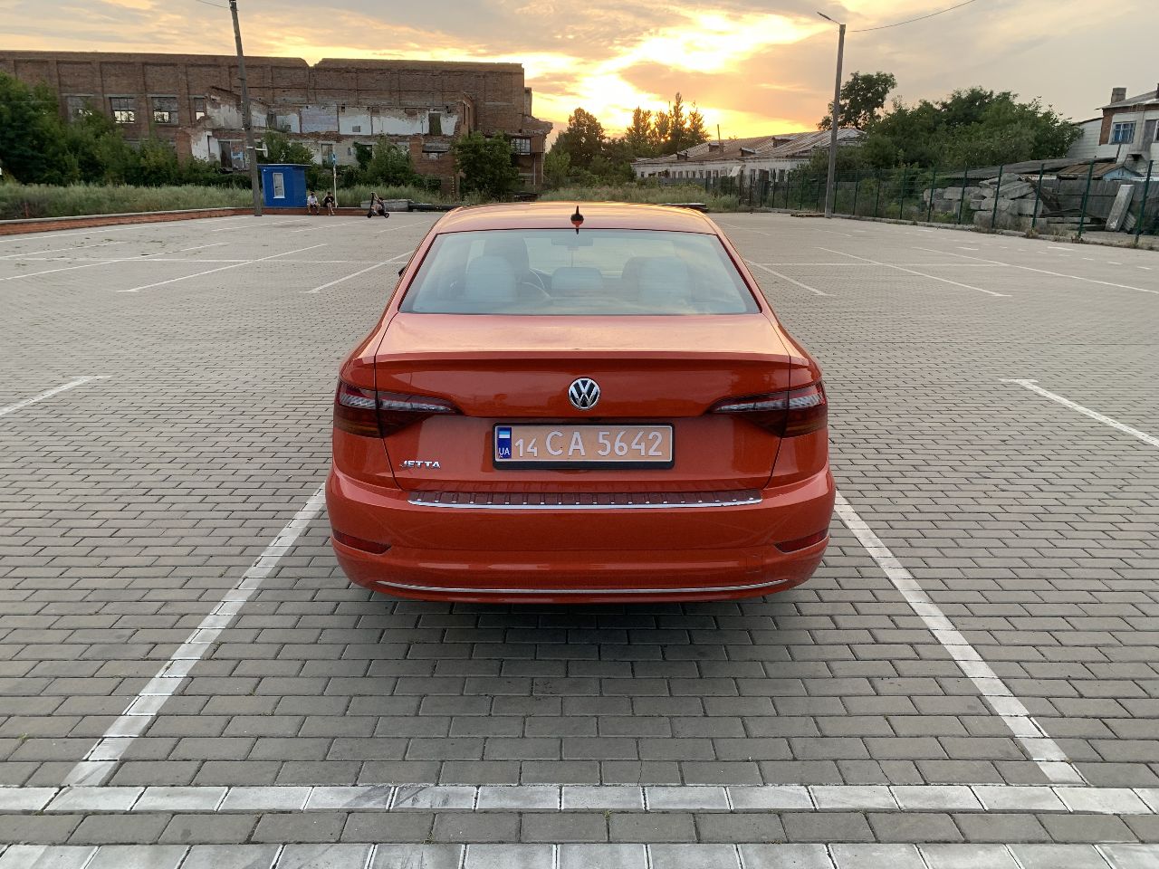 Volkswagen Jetta - фото 7