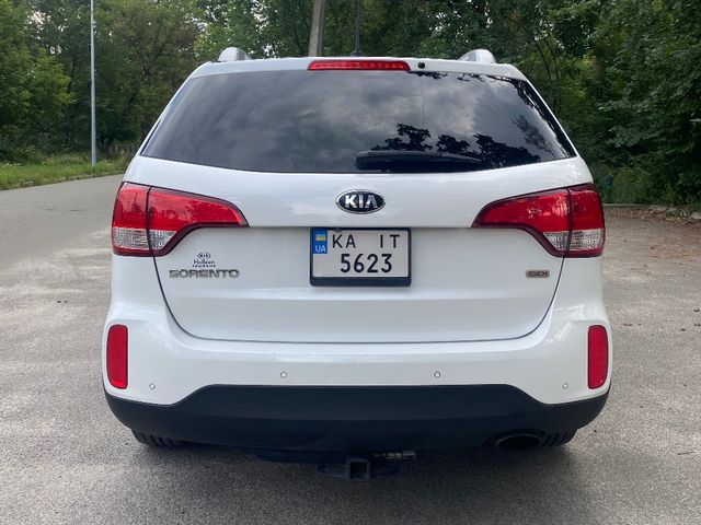 Kia Sorento - фото 5