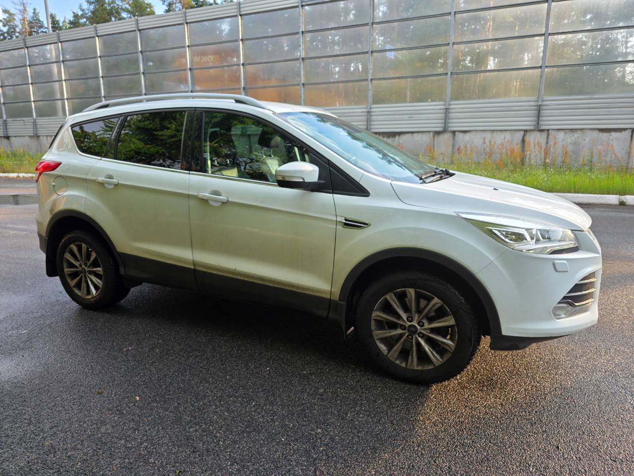 Ford Kuga - фото 6
