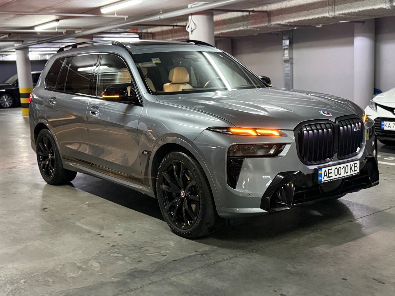 BMW X7 - фото 23