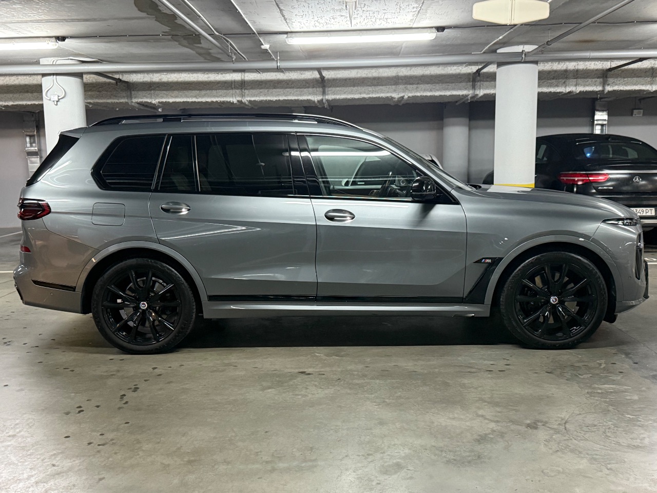 BMW X7 - фото 24