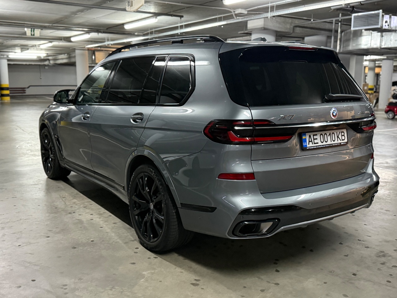 BMW X7 - фото 18