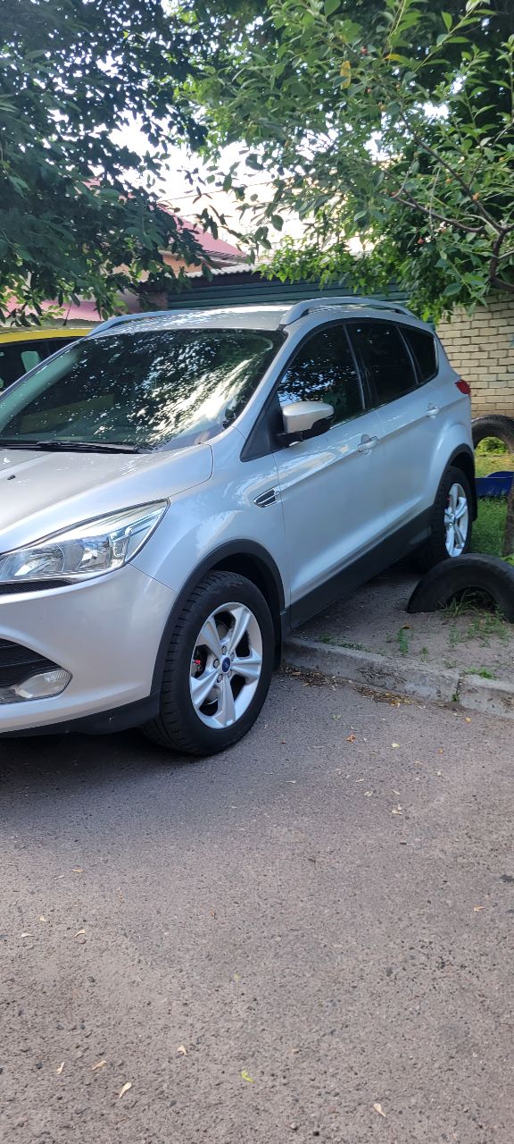 Ford Kuga - фото 2