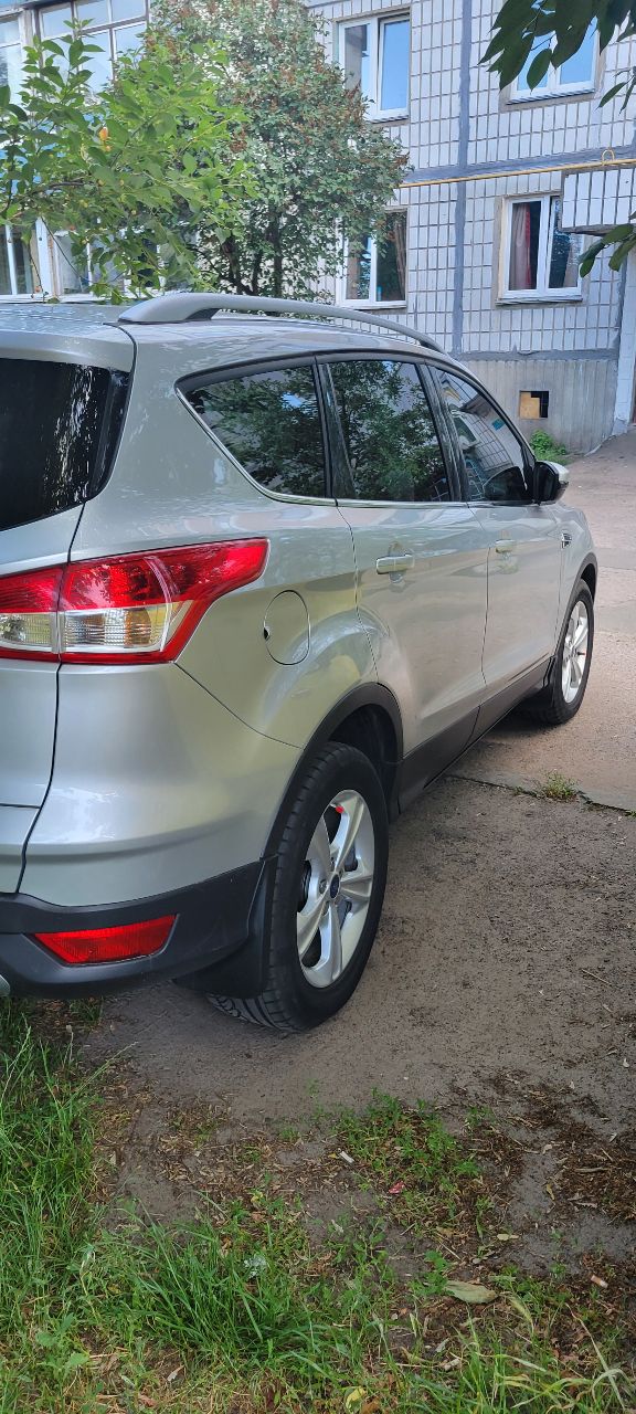 Ford Kuga - фото 4