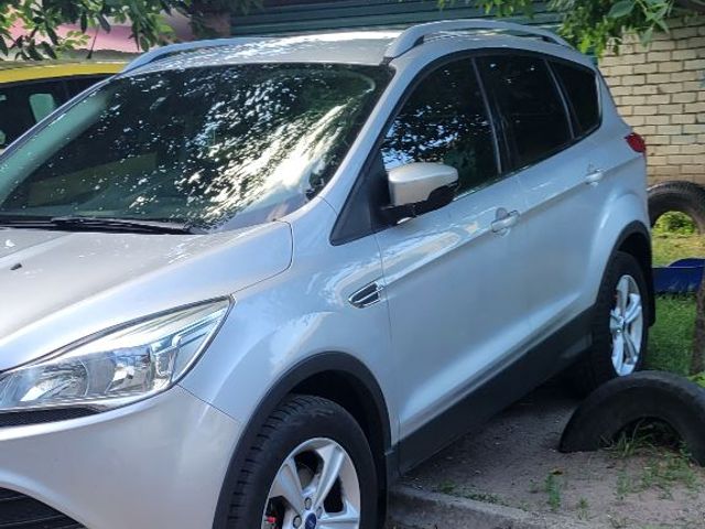 Ford Kuga - фото 2