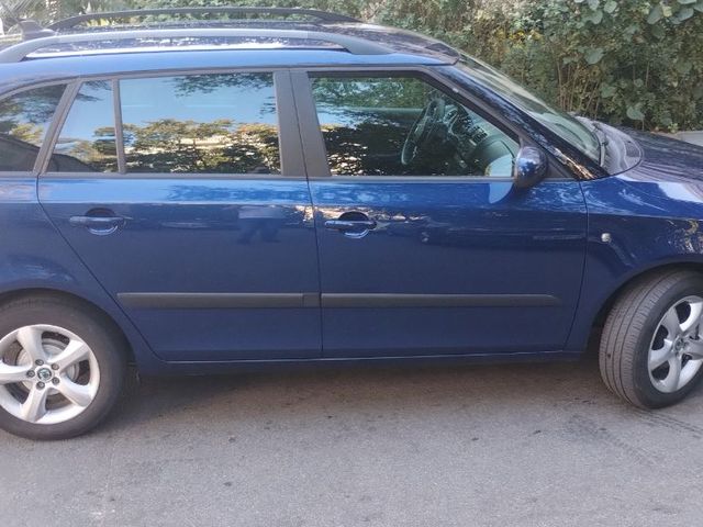 Skoda Fabia - фото 3