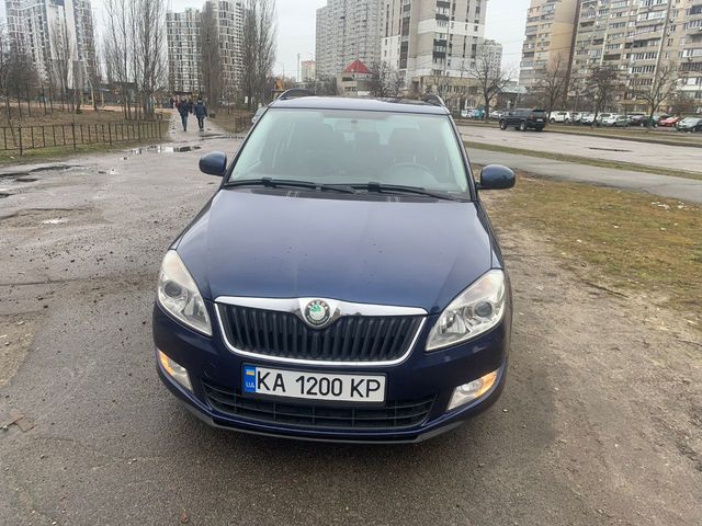 Skoda Fabia - фото 4
