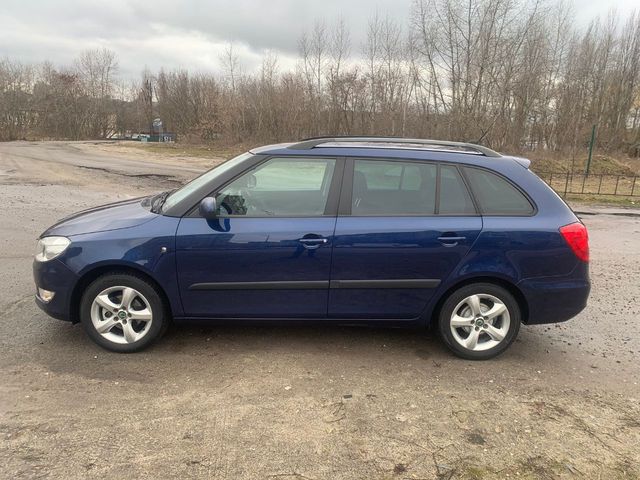 Skoda Fabia - фото 5