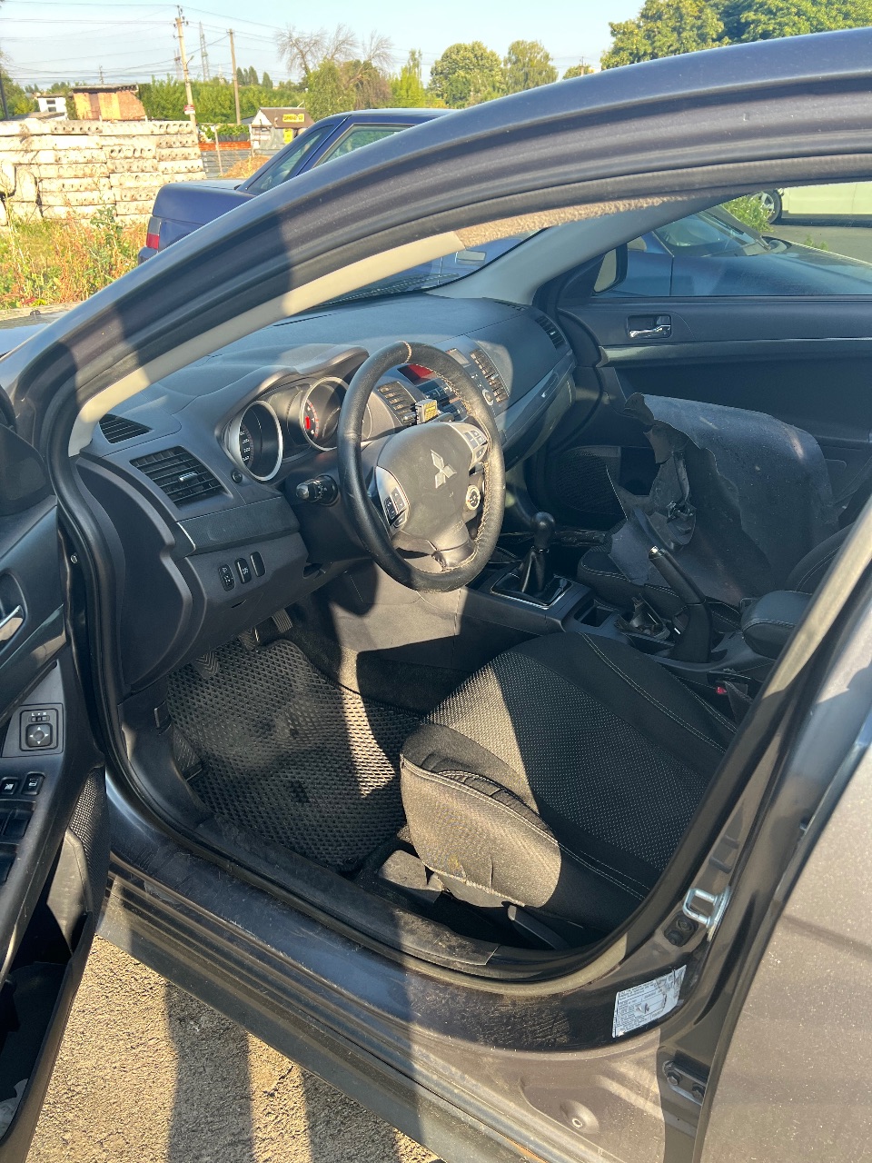 Mitsubishi Lancer - фото 4