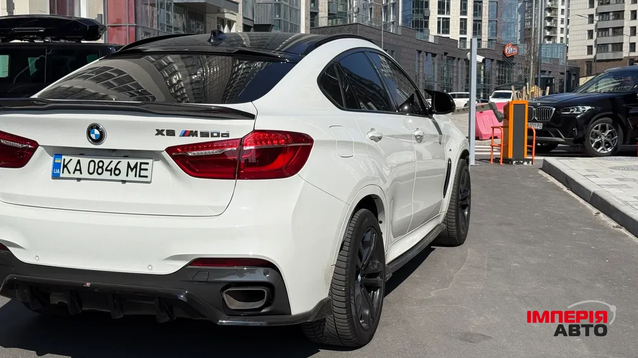 BMW X6 - фото 12
