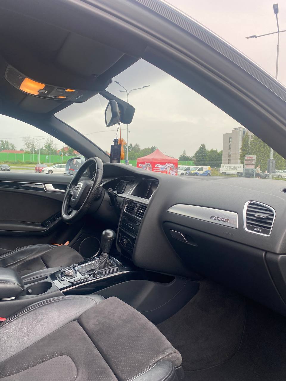 Audi A4 - фото 10