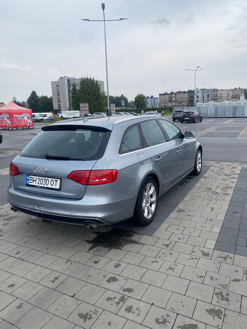 Audi A4 - фото 5