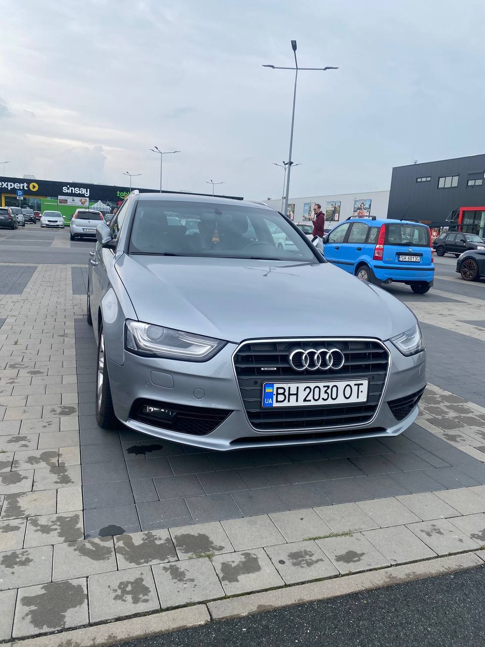 Audi A4 - фото 13