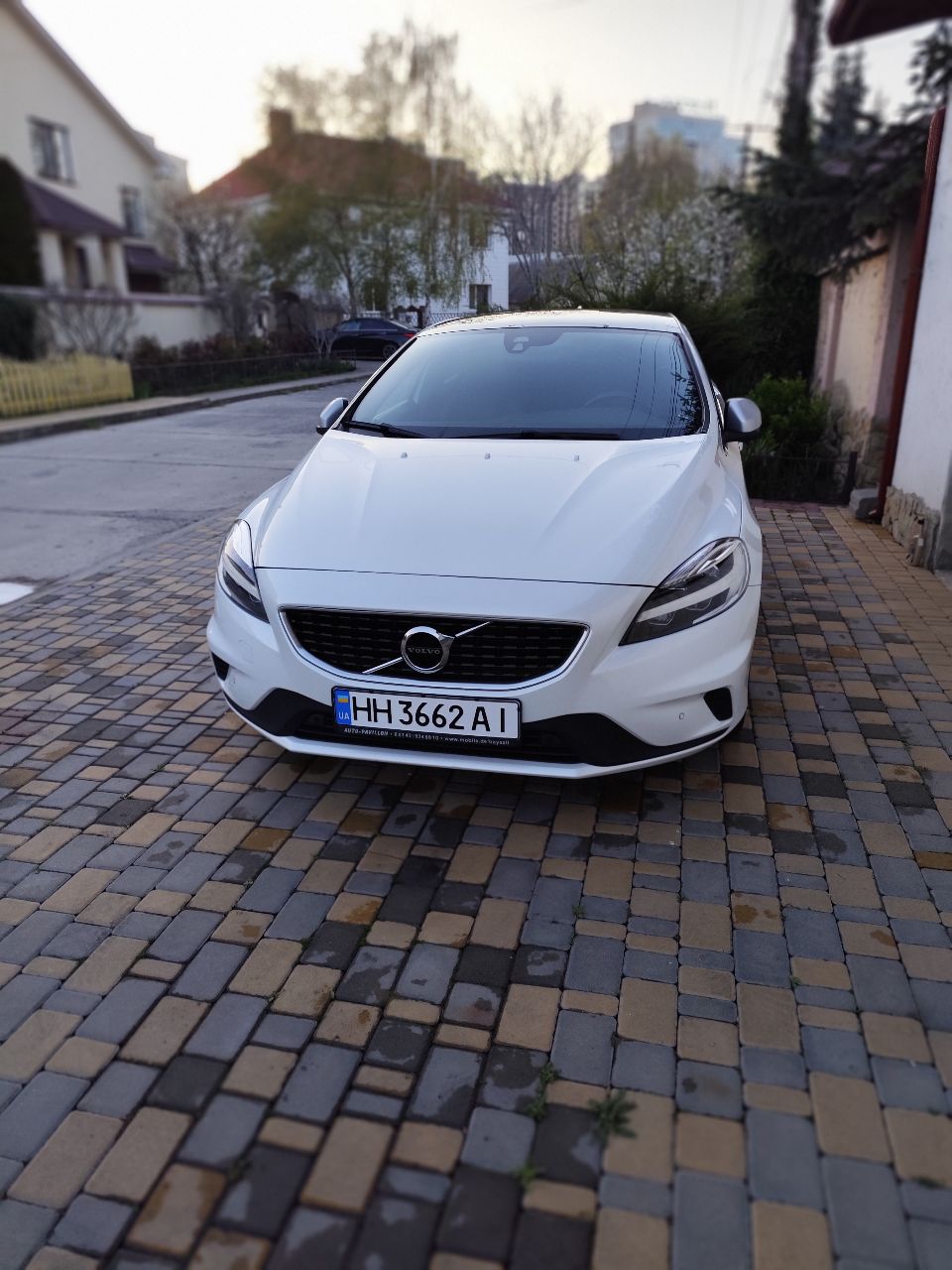 Volvo V40 - фото 6