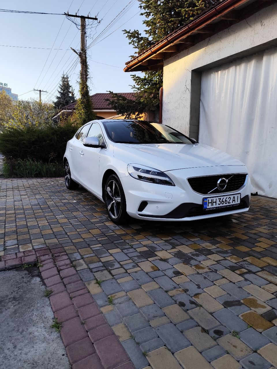 Volvo V40 - фото 36