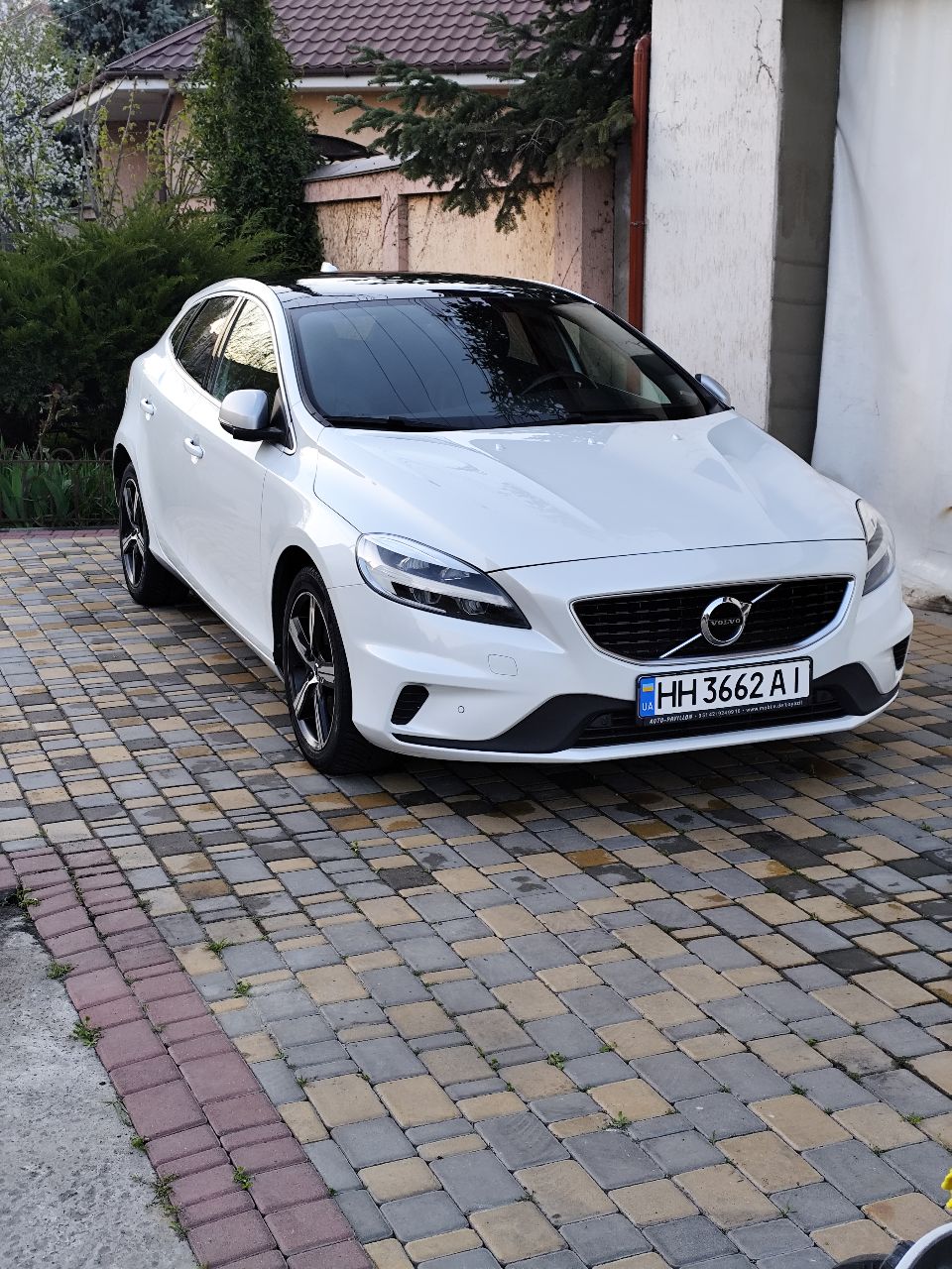 Volvo V40 - фото 5