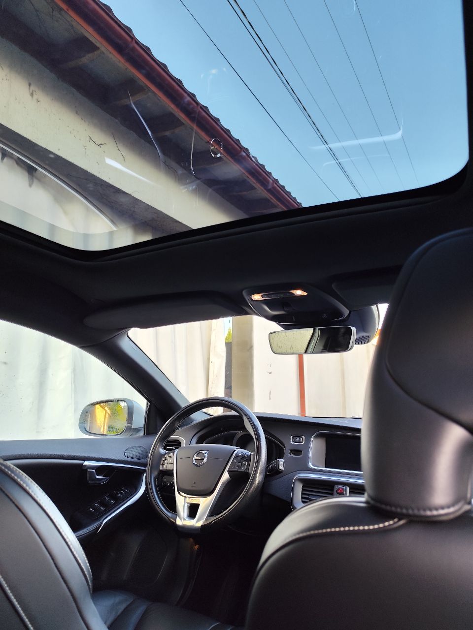 Volvo V40 - фото 21