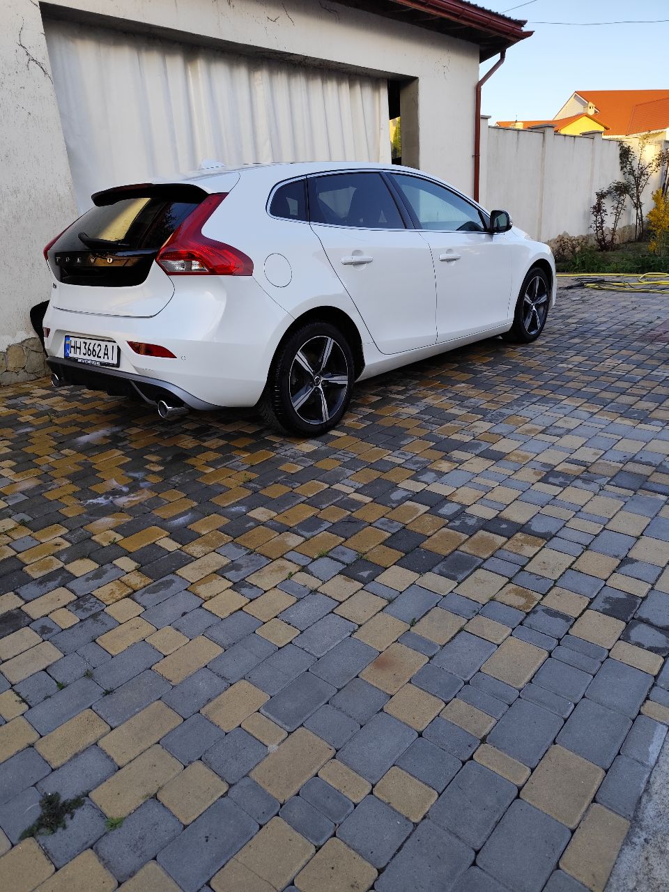 Volvo V40 - фото 33
