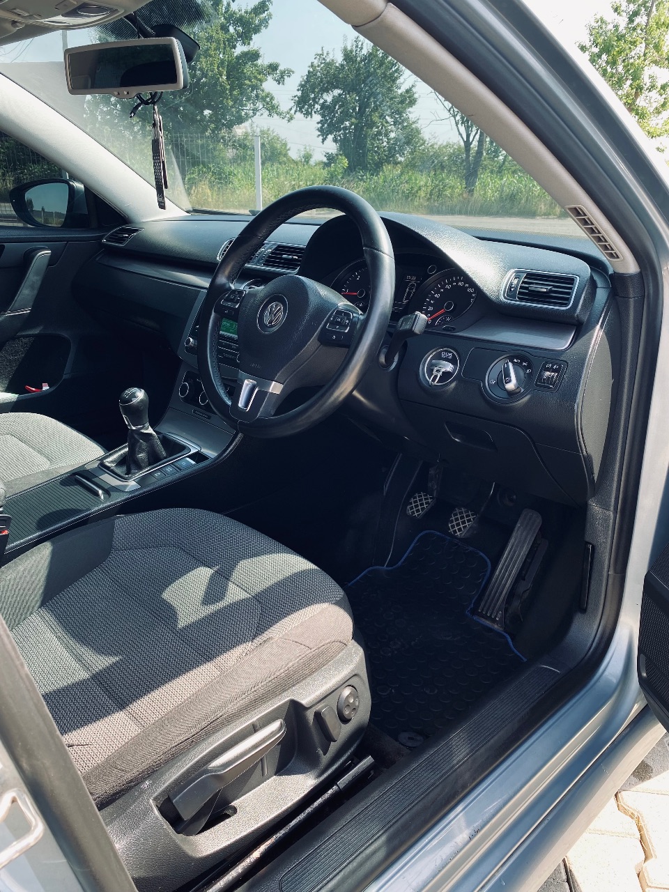 Volkswagen Passat - фото 9