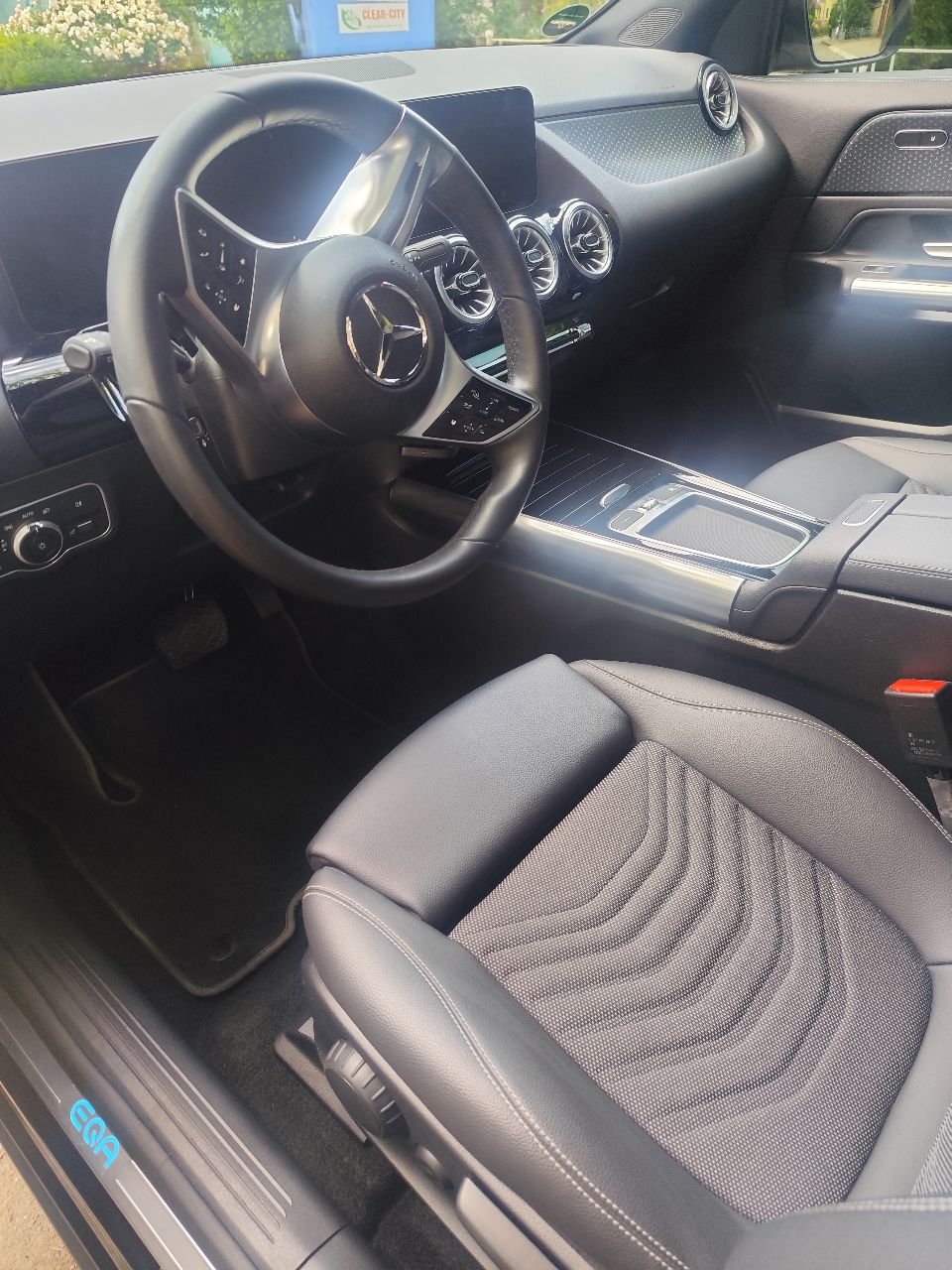 Mercedes-Benz EQA - фото 29