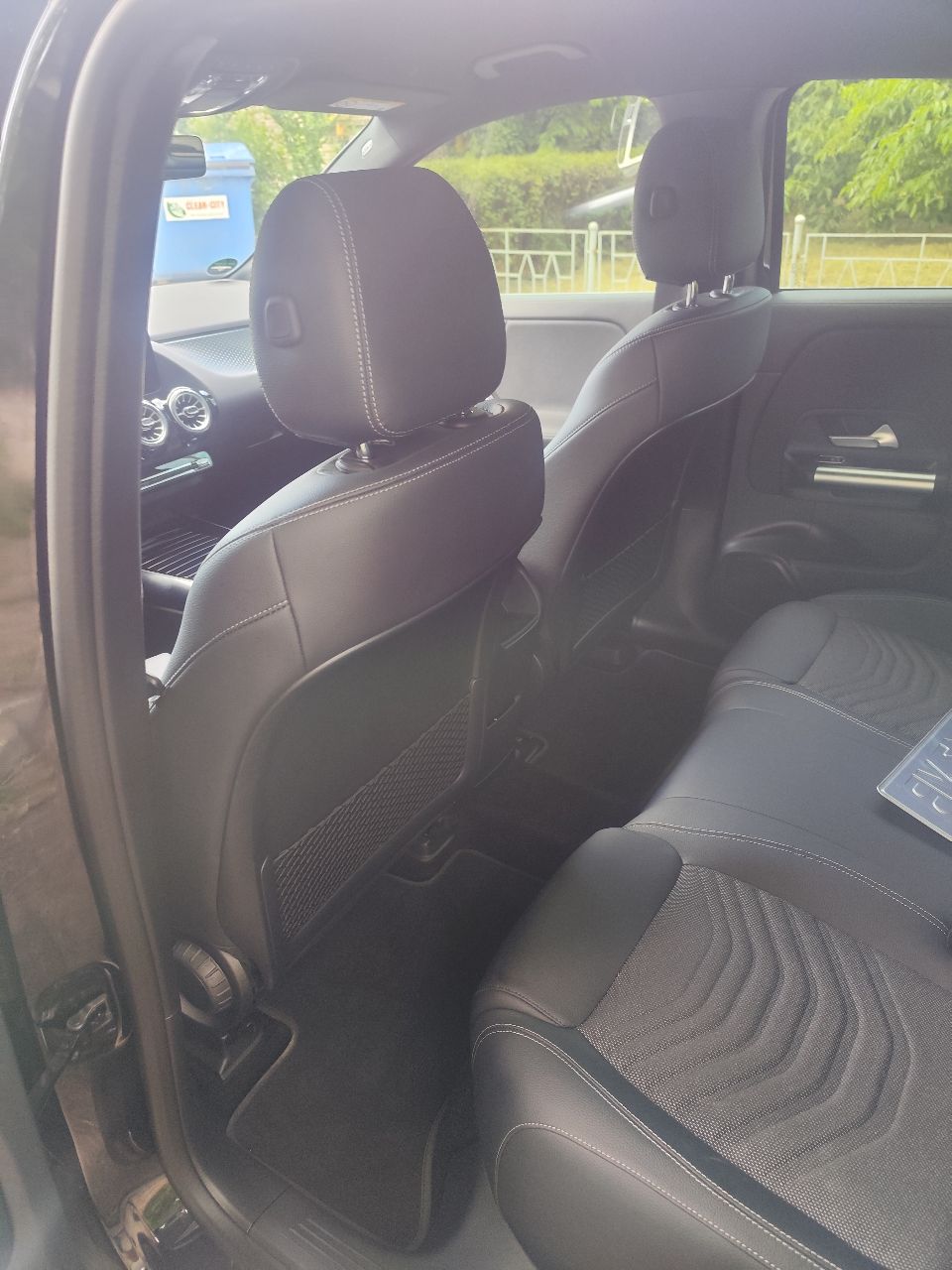 Mercedes-Benz EQA - фото 31