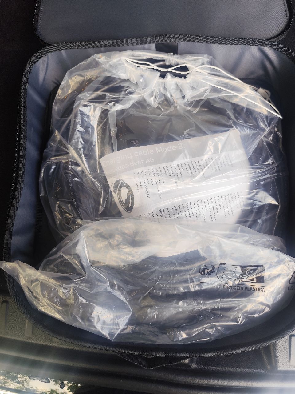 Mercedes-Benz EQA - фото 32