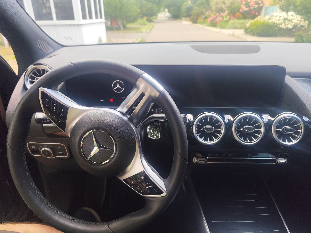 Mercedes-Benz EQA - фото 26