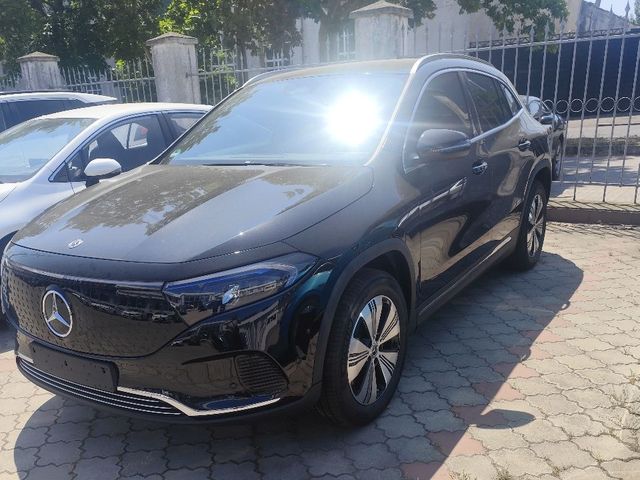 Mercedes-Benz EQA - фото 2