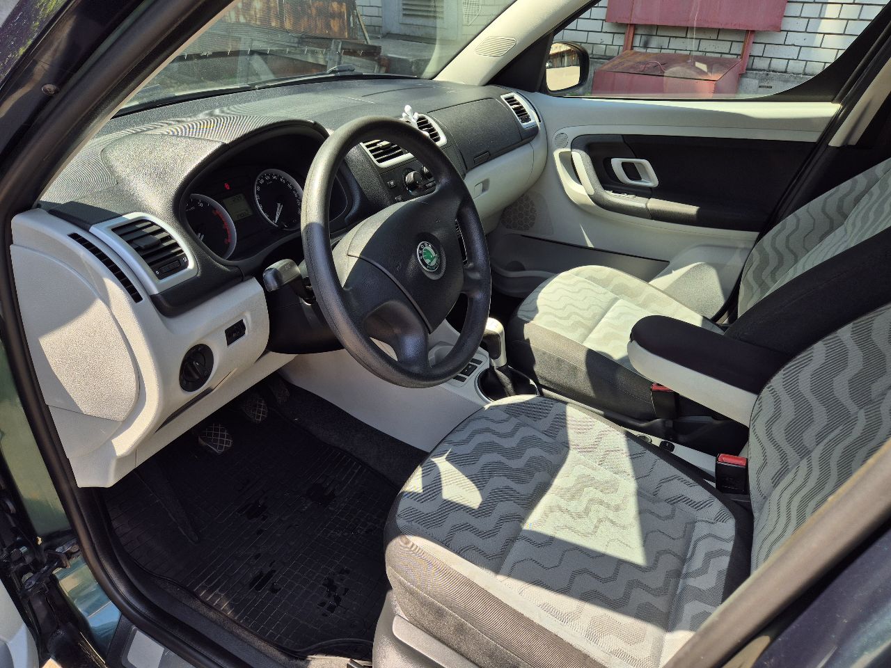 Skoda Roomster - фото 11