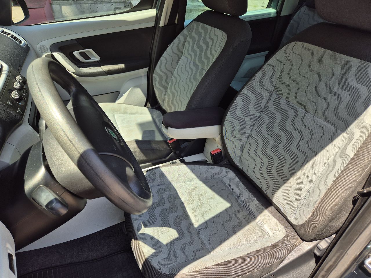 Skoda Roomster - фото 12