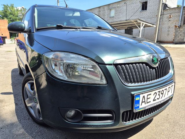 Skoda Roomster - фото 2
