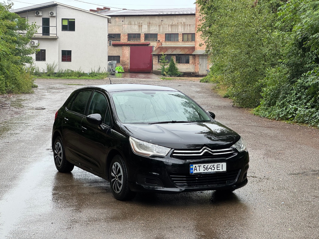 Citroen C4 - фото 1