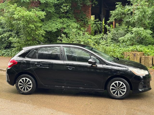 Citroen C4 - фото 3