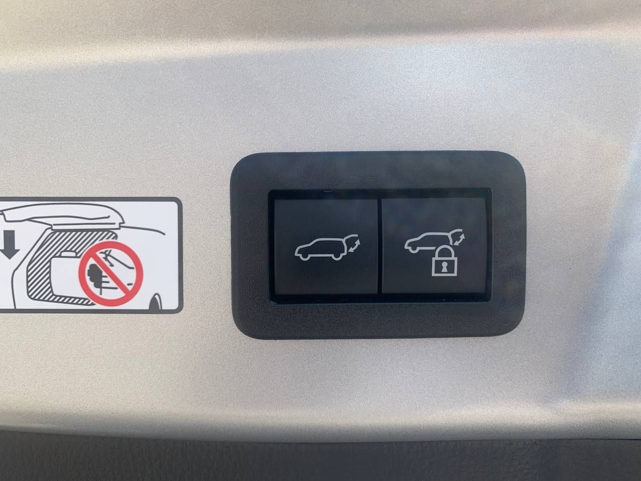 Toyota Prius - фото 18