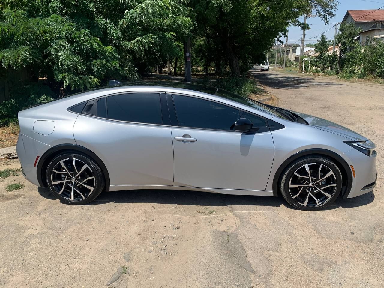 Toyota Prius - фото 2