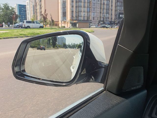 BMW 5 серії - зображення 1