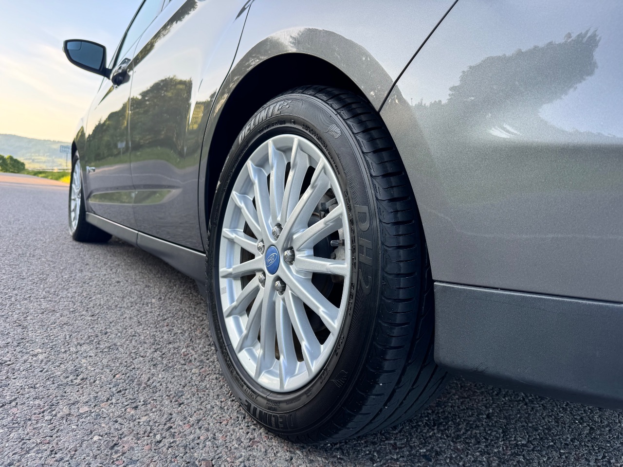 Ford C-MAX - фото 16