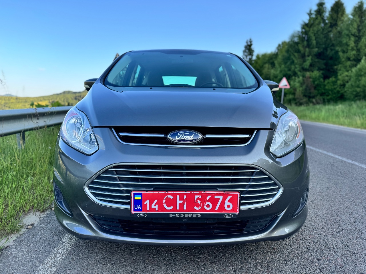 Ford C-MAX - фото 4