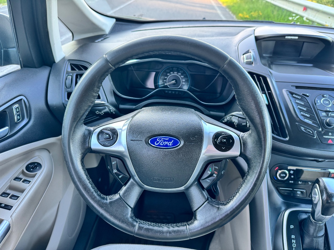 Ford C-MAX - фото 19