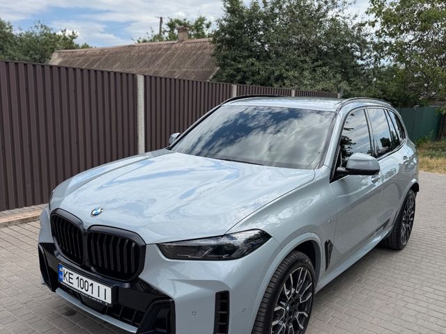 BMW X5 - фото 1